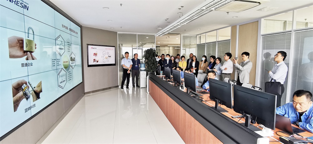國務院發展研究中心領導蒞臨藍曉科技調研 國務院發展研究中心領導蒞臨藍曉科技調研